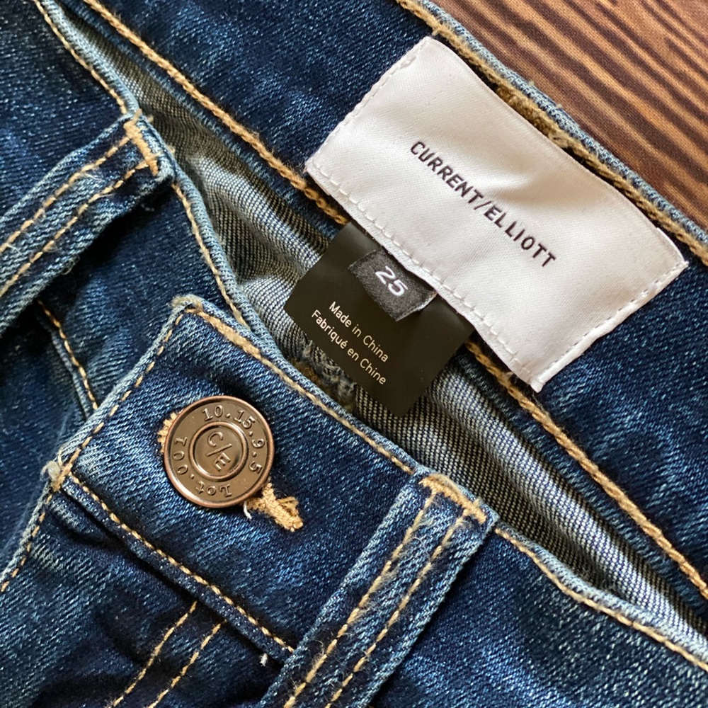 Current/Elliott Jeans - Picture 3 of 4